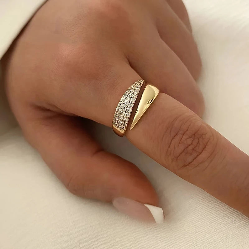 Brilliant Adjustable Engagement Ring