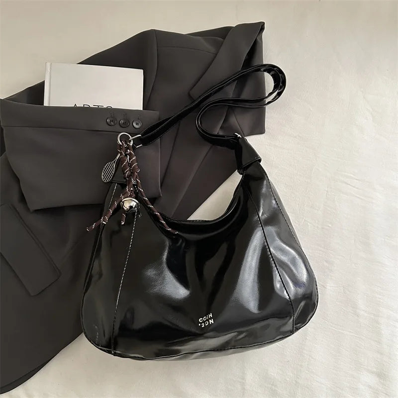Versatile Casual Commuter Handbag