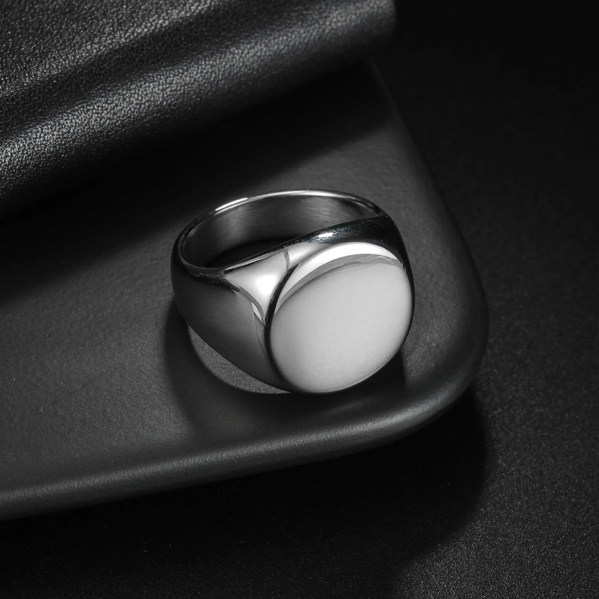 Men’s Round Polished Steel Ring