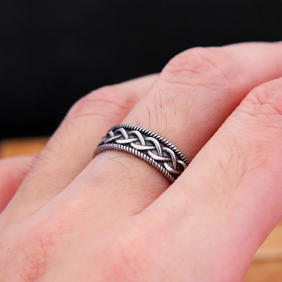 Vintage Viking Celtic Knot Ring