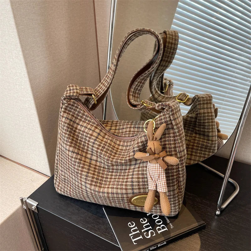 Trendy Everyday Shoulder Bag