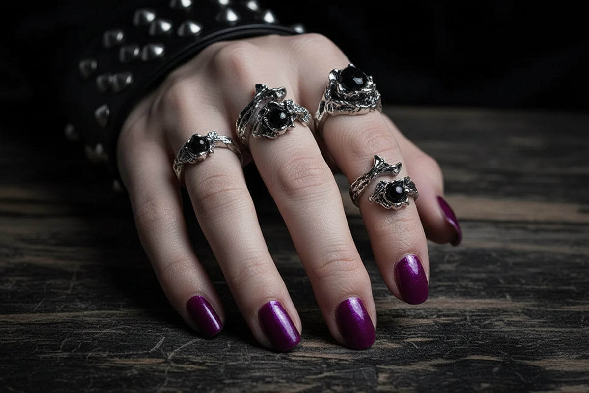 Black Irregular Punk Ring Set